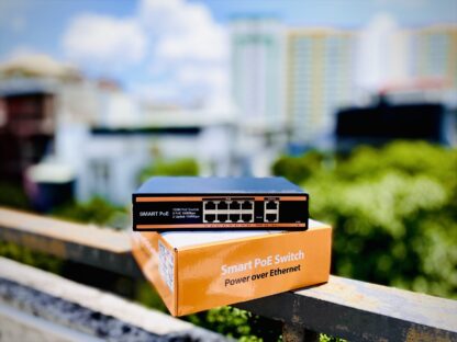 Smart PoE Switch 8 Port PoE + 2 ports Uplink